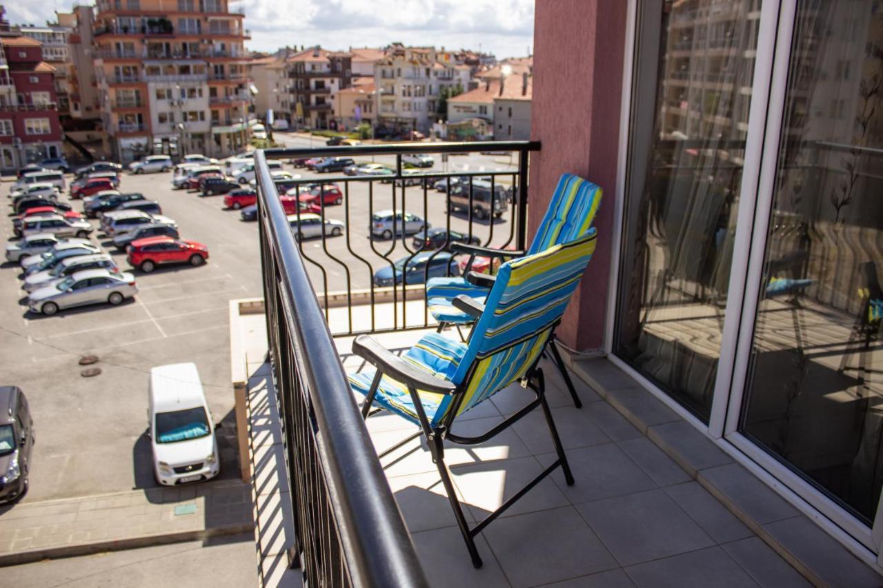 Central Couple Studio Pomorie Exterior photo